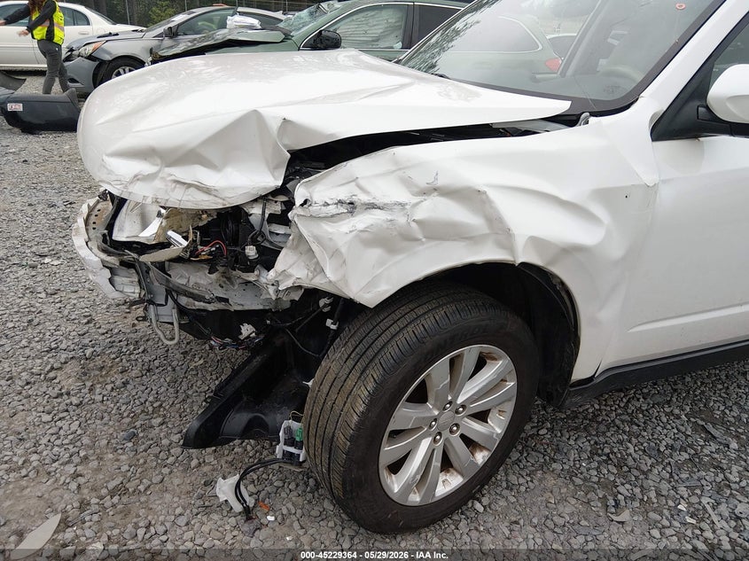 2013 Subaru Forester VIN JF2SHADCXDH435774 IAAI salvage auction — LEFT FRONT, Salvage Title, sold $475 on 2026-07-15 (photo 6)