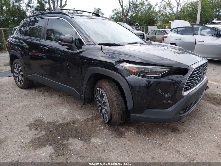 2023 Toyota Corolla cross VIN 7MUDAABG7PV054827 — IAAI salvage auction photo