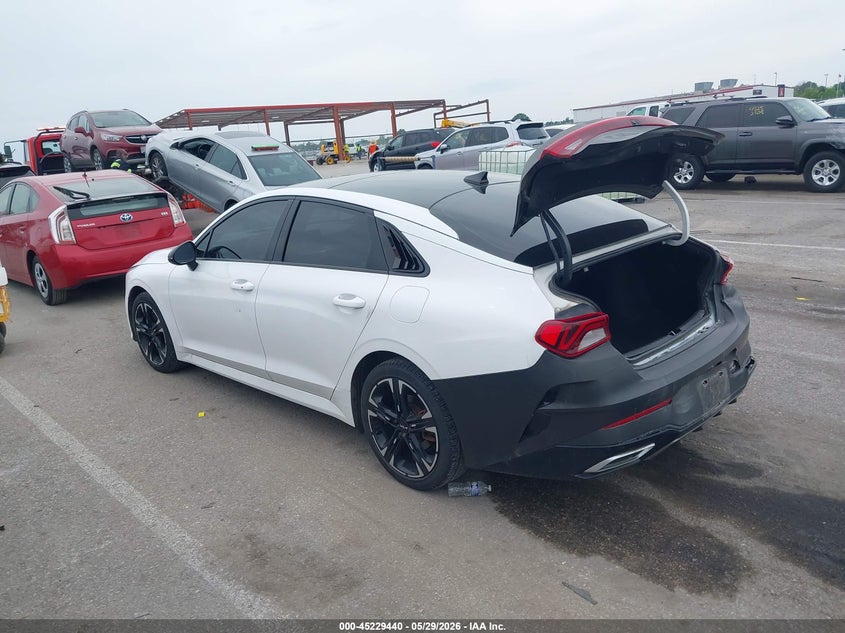 2022 Kia K5 VIN 5XXG64J24NG090666 IAAI salvage auction — FRONT & REAR, Salvage Title, sold $5,100 on 2026-07-21 (photo 3)