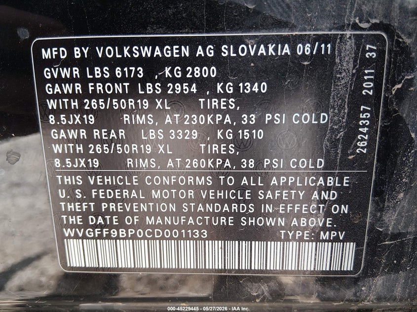 2012 Volkswagen Touareg VIN WVGFF9BP0CD001133 IAAI salvage auction — RIGHT SIDE, Salvage (Montana), sold $925 on 2026-08-05 (photo 9)