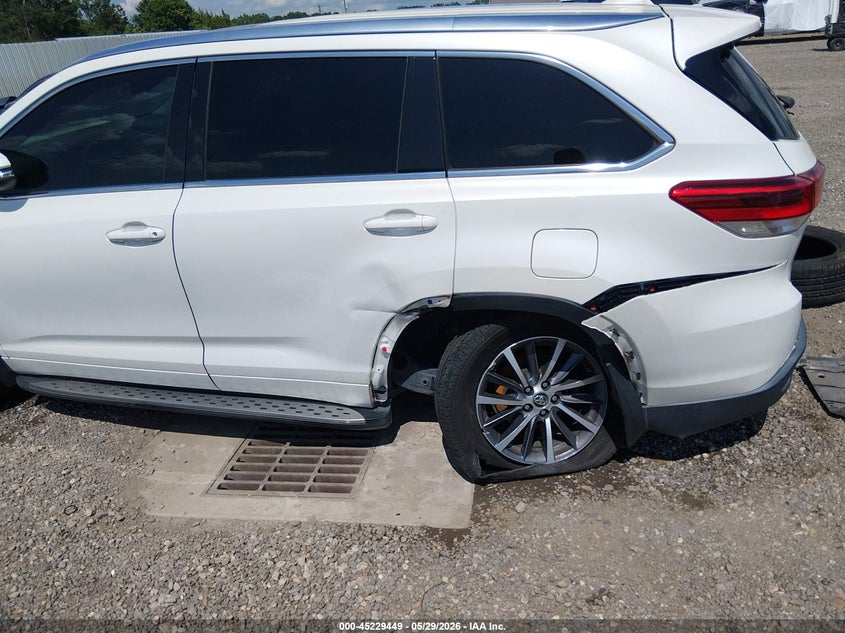 2018 Toyota Highlander VIN 5TDKZRFH2JS545079 IAAI salvage auction — LEFT SIDE, Salvage Title, sold $10,550 on 2026-07-08 (photo 6)