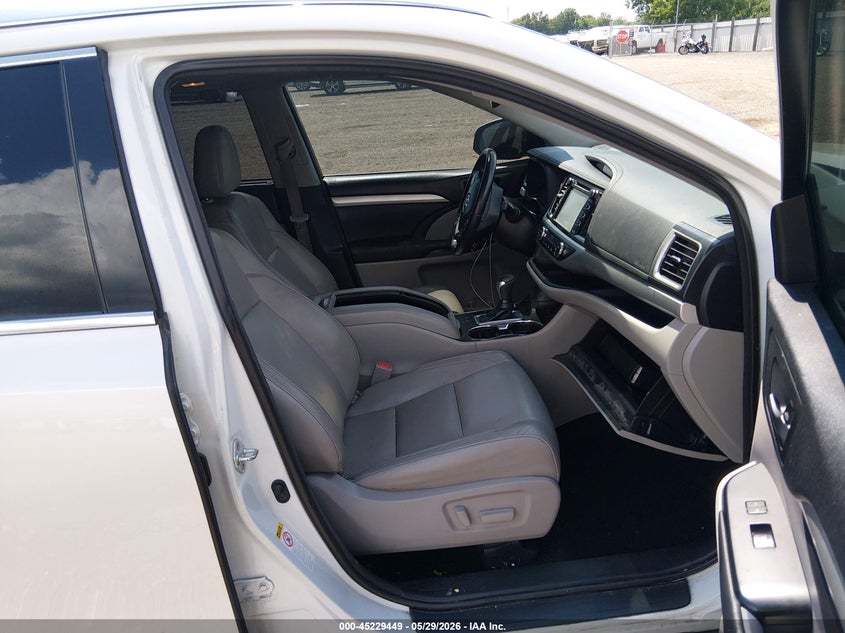 2018 Toyota Highlander VIN 5TDKZRFH2JS545079 IAAI salvage auction — LEFT SIDE, Salvage Title, sold $10,550 on 2026-07-08 (photo 5)