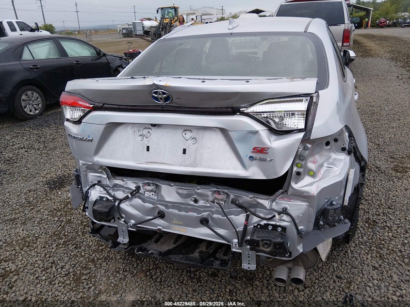 2025 Toyota Corolla VIN JTDBDMHE3S3021494 IAAI salvage auction — REAR END, Salvage (Oregon), sold $12,675 on 2026-07-20 (photo 6)