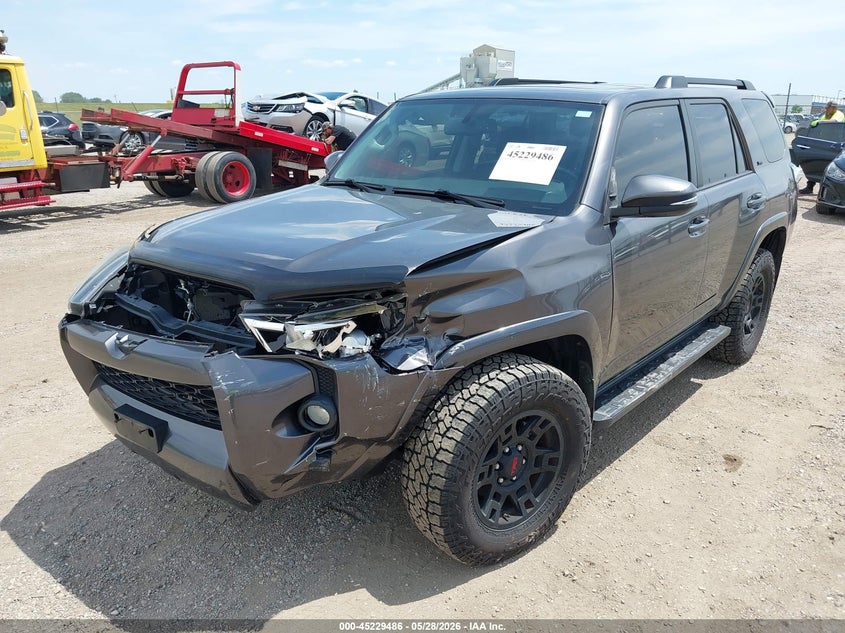 2016 Toyota 4runner VIN JTEBU5JR3G5311079 IAAI salvage auction — FRONT END, Salvage (Illinois), sold $9,950 on 2026-07-15 (photo 2)