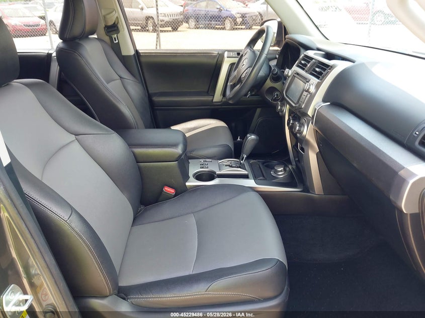 2016 Toyota 4runner VIN JTEBU5JR3G5311079 IAAI salvage auction — FRONT END, Salvage (Illinois), sold $9,950 on 2026-07-15 (photo 5)
