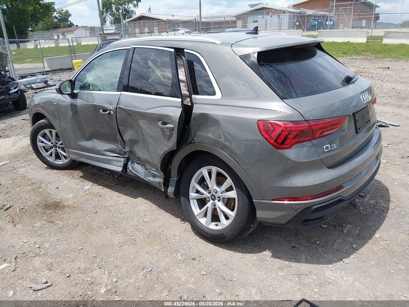 2025 Audi Q3 VIN WA1EECF34S1026022 IAAI salvage auction — LEFT SIDE, Salvage Title, sold $9,750 on 2026-07-09 (photo 3)