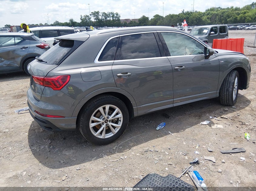 2025 Audi Q3 VIN WA1EECF34S1026022 IAAI salvage auction — LEFT SIDE, Salvage Title, sold $9,750 on 2026-07-09 (photo 4)