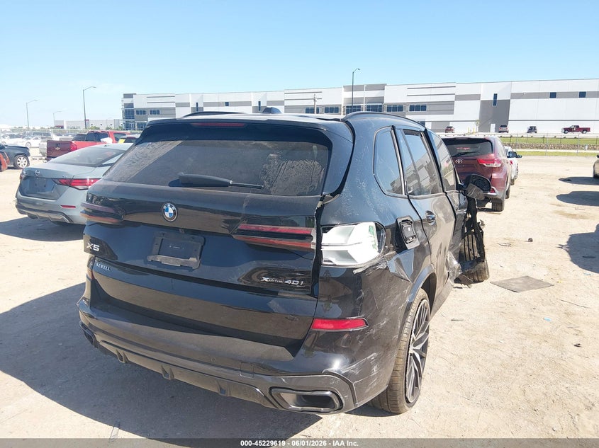 2024 BMW X5 VIN 5UX23EU08R9V17934 IAAI salvage auction — SIDE, Original (Texas), sold $35,500 on 2026-08-01 (photo 4)