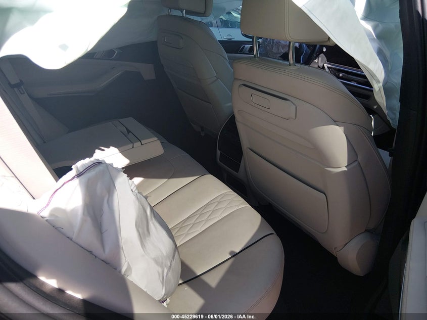 2024 BMW X5 VIN 5UX23EU08R9V17934 IAAI salvage auction — SIDE, Original (Texas), sold $35,500 on 2026-08-01 (photo 8)
