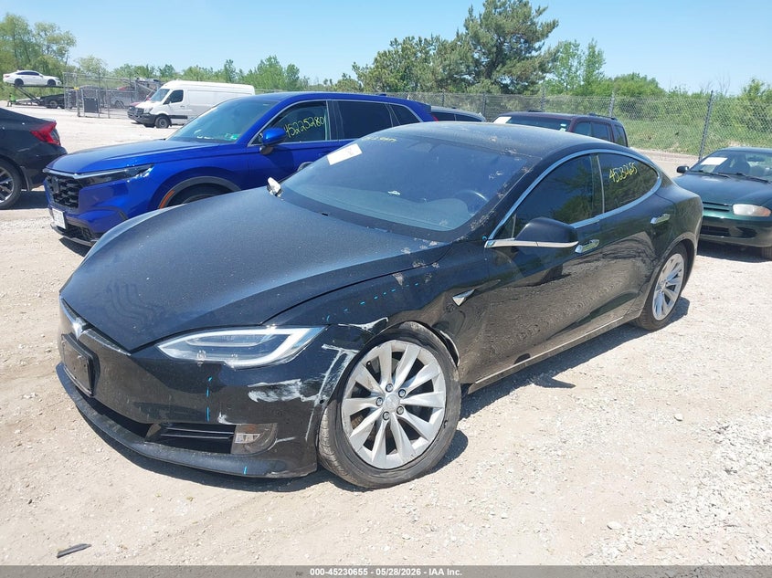 2018 Tesla Model s VIN 5YJSA1E2XJF252489 IAAI salvage auction — SUSPENSION, Clear (Wisconsin), sold $8,700 on 2026-07-30 (photo 2)
