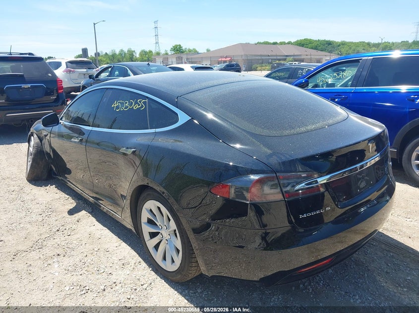 2018 Tesla Model s VIN 5YJSA1E2XJF252489 IAAI salvage auction — SUSPENSION, Clear (Wisconsin), sold $8,700 on 2026-07-30 (photo 3)