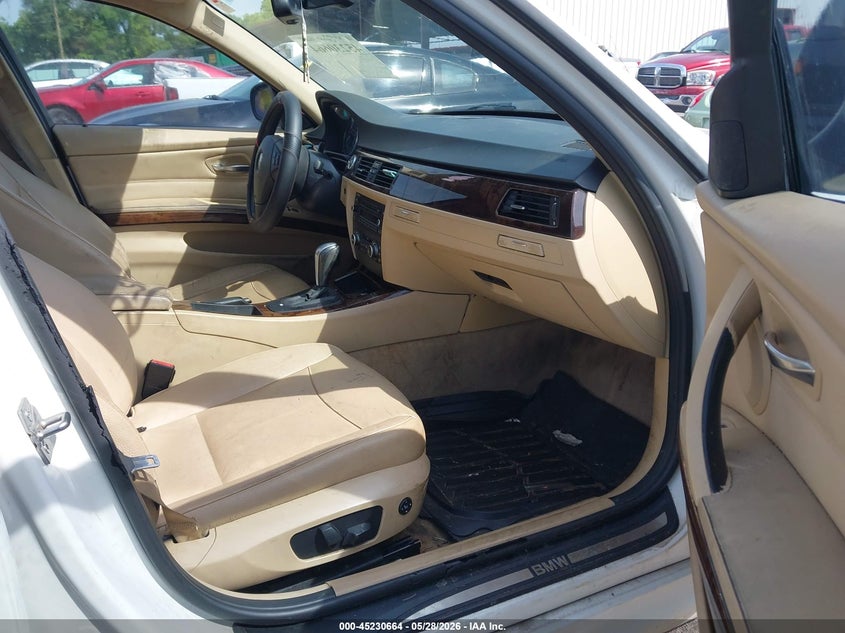 2011 BMW 3 series VIN WBAPH7C58BE682507 IAAI salvage auction — FRONT END, Clear (Tennessee), sold $225 on 2026-07-07 (photo 5)