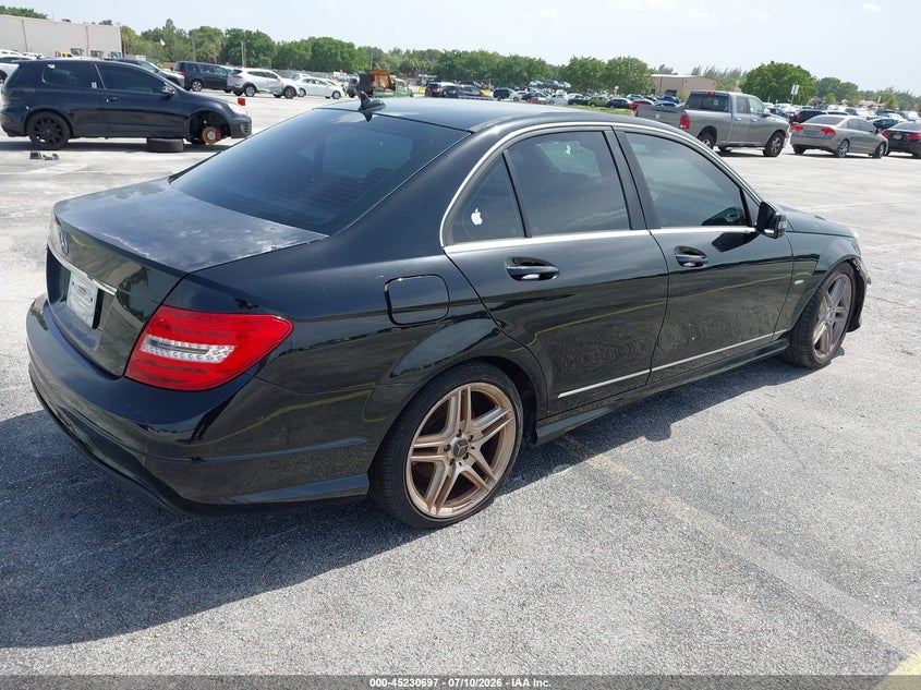 2012 Mercedes-benz C class VIN WDDGF4HB0CA604646 IAAI salvage auction — NORMAL WEAR, Clear (Florida), sold $650 on 2026-08-07 (photo 4)