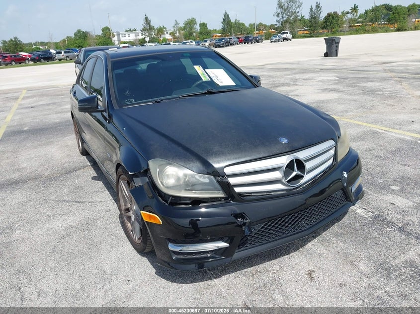 2012 Mercedes-benz C class VIN WDDGF4HB0CA604646 IAAI salvage auction — NORMAL WEAR, Clear (Florida), sold $650 on 2026-08-07 (photo 6)