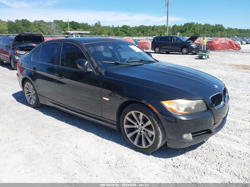 2009 BMW 3er VIN WBAPH77539NM30944 IAAI salvage auction — LEFT SIDE, Clear (Florida), sold $300 on 2026-07-09 (photo 1)