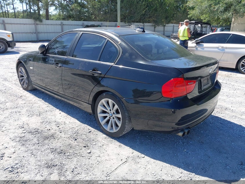 2009 BMW 3er VIN WBAPH77539NM30944 IAAI salvage auction — LEFT SIDE, Clear (Florida), sold $300 on 2026-07-09 (photo 3)