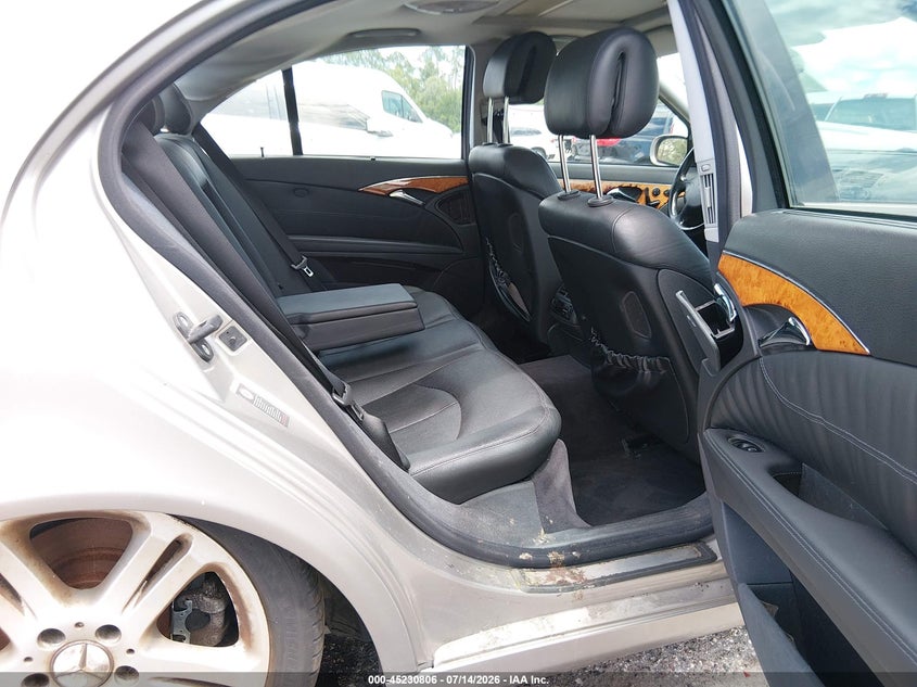 2005 Mercedes-benz E-class VIN WDBUF70J75A766423 IAAI salvage auction — NORMAL WEAR, Clear (Florida), sold $25 on 2026-07-28 (photo 8)