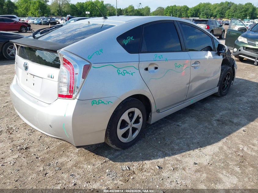 2013 Toyota Prius VIN JTDKN3DU6D5640411 IAAI salvage auction — SIDE, Salvage (New Jersey), sold $375 on 2026-07-28 (photo 4)
