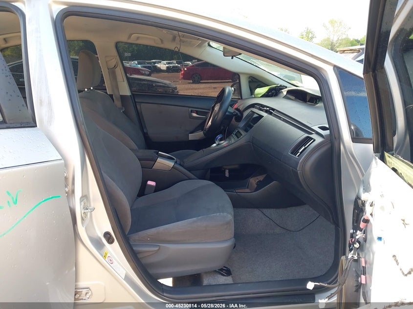 2013 Toyota Prius VIN JTDKN3DU6D5640411 IAAI salvage auction — SIDE, Salvage (New Jersey), sold $375 on 2026-07-28 (photo 5)
