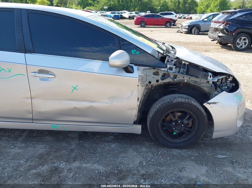 2013 Toyota Prius VIN JTDKN3DU6D5640411 IAAI salvage auction — SIDE, Salvage (New Jersey), sold $375 on 2026-07-28 (photo 6)