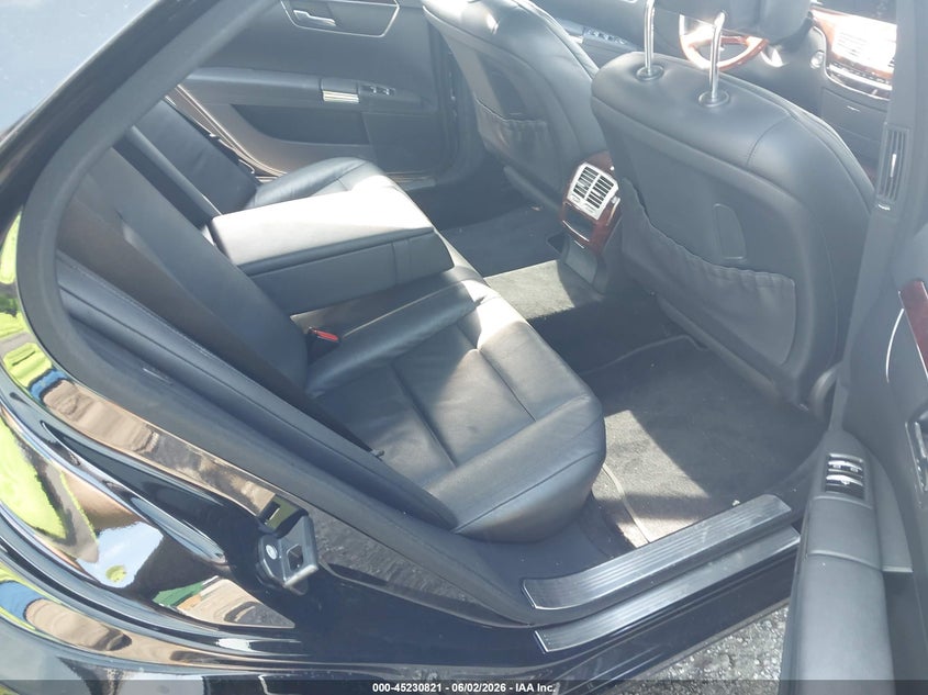2011 Mercedes-benz S class VIN WDDNG7BB9BA416446 IAAI salvage auction — FRONT & REAR, Repossession Paperwork (Georgia), sold $1,100 on 2026-07-14 (photo 8)