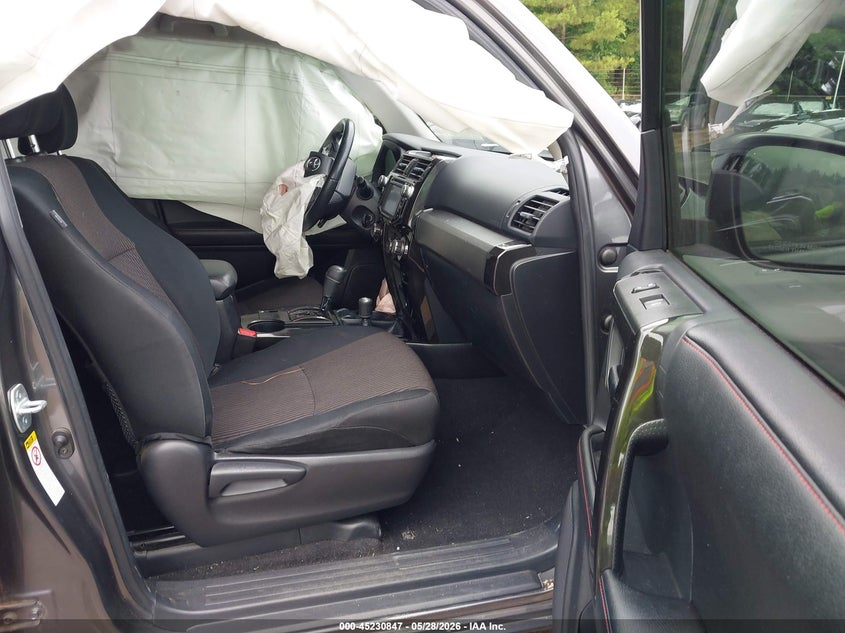 2014 Toyota 4runner VIN JTEBU5JR7E5155223 IAAI salvage auction — FRONT END, Salvage Title, sold $4,500 on 2026-07-25 (photo 5)