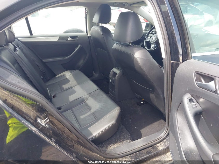 2013 Volkswagen Jetta VIN 3VWDP7AJ1DM417897 IAAI salvage auction — SIDE, Salvage Title, sold $725 on 2026-08-12 (photo 8)