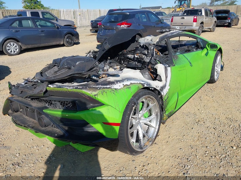 2020 Lamborghini Huracan VIN ZHWUF4ZF0LLA13648 IAAI salvage auction — INTERIOR BURN, Salvage Title, sold $35,250 on 2026-07-23 (photo 4)