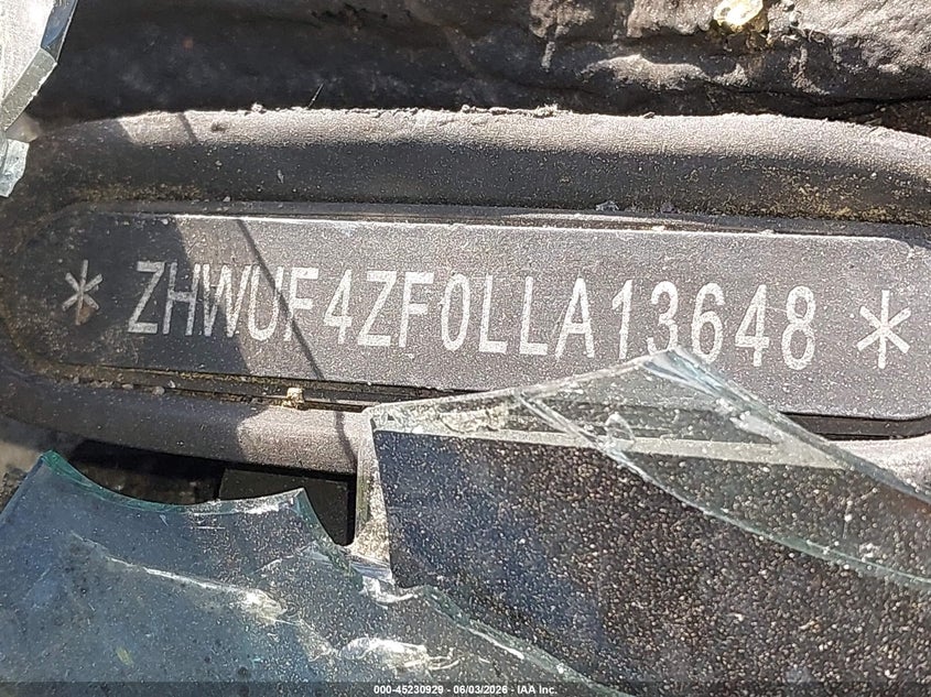 2020 Lamborghini Huracan VIN ZHWUF4ZF0LLA13648 IAAI salvage auction — INTERIOR BURN, Salvage Title, sold $35,250 on 2026-07-23 (photo 9)