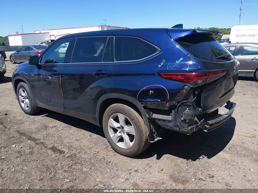 2021 Toyota Highlander VIN 5TDBZRBH7MS131614 IAAI salvage auction — REAR END, Salvage Title, sold $7,000 on 2026-07-25 (photo 3)