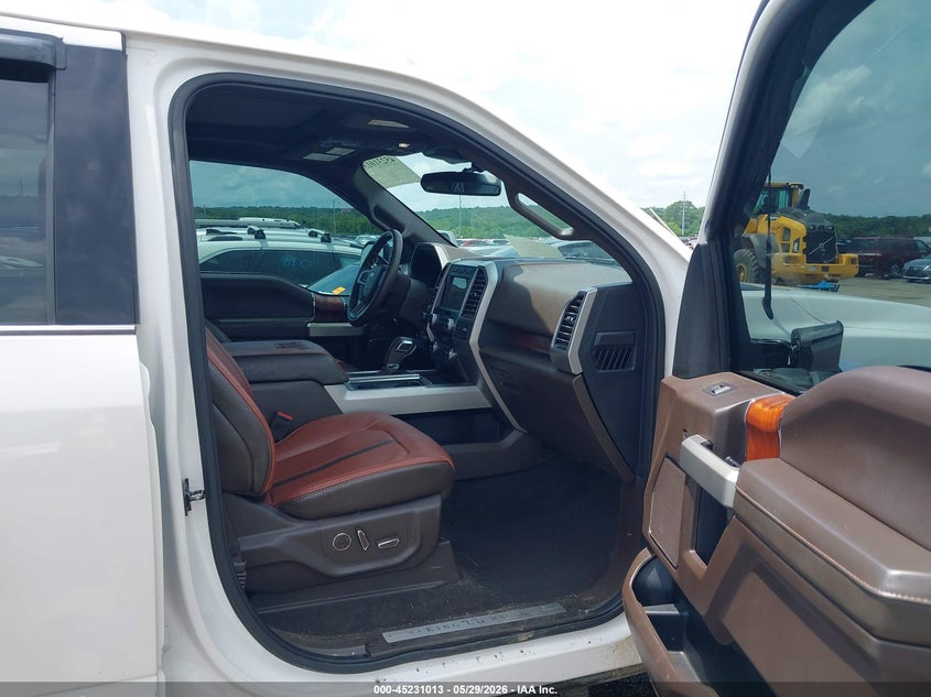 2019 Ford F-150 VIN 1FTEW1E44KFA35243 IAAI salvage auction — REAR END, Clear (Oklahoma), sold $15,300 on 2026-08-01 (photo 5)