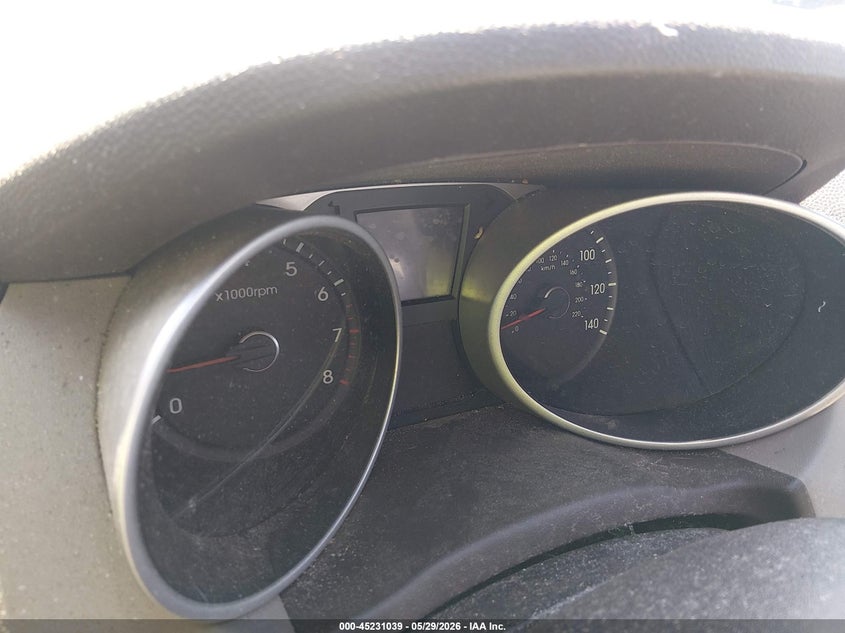 2012 Hyundai Tucson VIN KM8JUCAC8CU538005 IAAI salvage auction — ROLLOVER, Salvage Title, sold $300 on 2026-07-09 (photo 7)