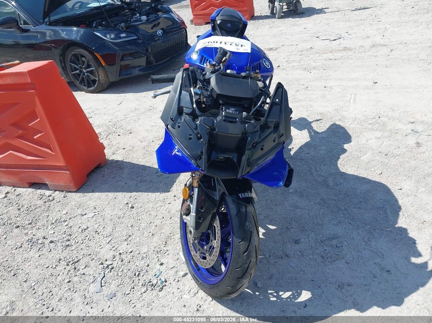 2026 Yamaha VIN JYARNA3E6TA001136 IAAI salvage auction — LEFT SIDE, Salvage Title, sold $3,650 on 2026-07-07 (photo 5)