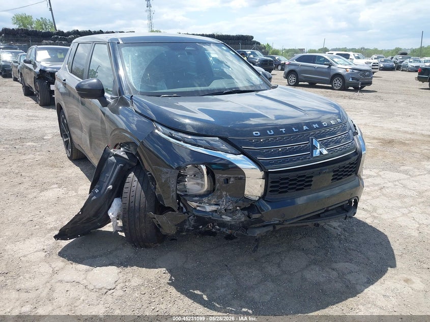 2023 Mitsubishi Outlander VIN JA4J4UA84PZ046600 IAAI salvage auction — RIGHT FRONT, Salvage (Pennsylvania), sold $5,300 on 2026-07-31 (photo 6)
