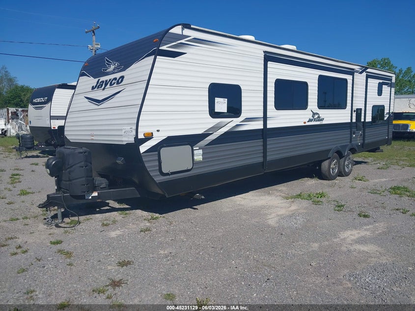 2022 Jayco Camper VIN 1UJBJ0BTXN1TR0426 IAAI salvage auction — UNKNOWN, Mv-907A (New York), sold $4,150 on 2026-07-08 (photo 2)