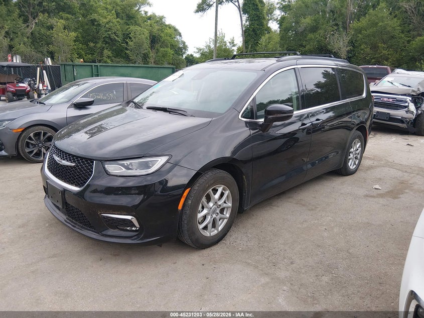 2022 Chrysler Pacifica VIN 2C4RC1BG0NR211906 IAAI salvage auction — HAIL, Salvage (Kansas), sold $9,100 on 2026-08-20 (photo 2)