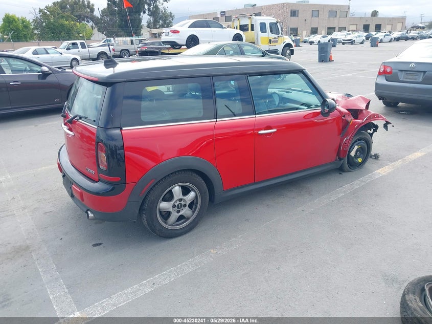 2009 Mini Cooper clubman VIN WMWML33519TX33555 IAAI salvage auction — NORMAL WEAR, Salvage (California), sold $350 on 2026-07-13 (photo 4)