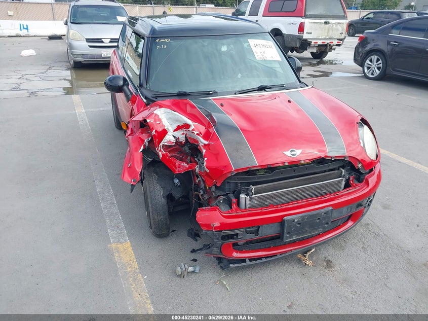 2009 Mini Cooper clubman VIN WMWML33519TX33555 IAAI salvage auction — NORMAL WEAR, Salvage (California), sold $350 on 2026-07-13 (photo 6)