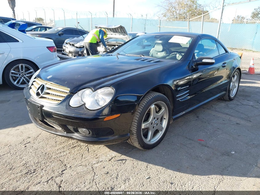 2006 Mercedes-benz Sl-class VIN WDBSK74F26F110482 IAAI salvage auction — EXTERIOR BURN, Non-Repairable (California), sold $7,500 on 2026-07-29 (photo 2)