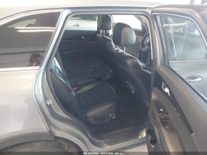 2020 Kia Sorento VIN 5XYPHDA56LG673902 IAAI salvage auction — RIGHT SIDE, Salvage Title, sold $4,250 on 2026-07-08 (photo 8)