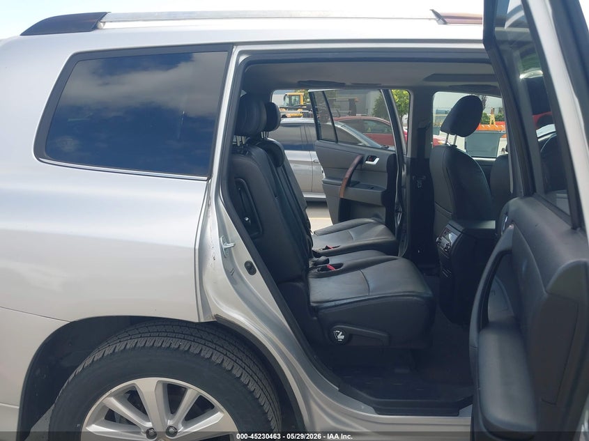 2011 Toyota Highlander VIN JTEDC3EH4B2003107 IAAI salvage auction — RIGHT FRONT, Salvage (California), sold $5,500 on 2026-07-20 (photo 8)