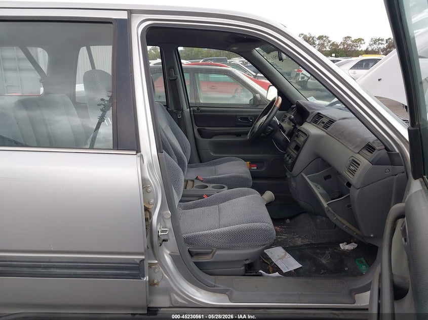 1998 Honda Cr-v VIN JHLRD1842WC052667 IAAI salvage auction — NORMAL WEAR, Salvage (California), sold $1,000 on 2026-07-16 (photo 5)