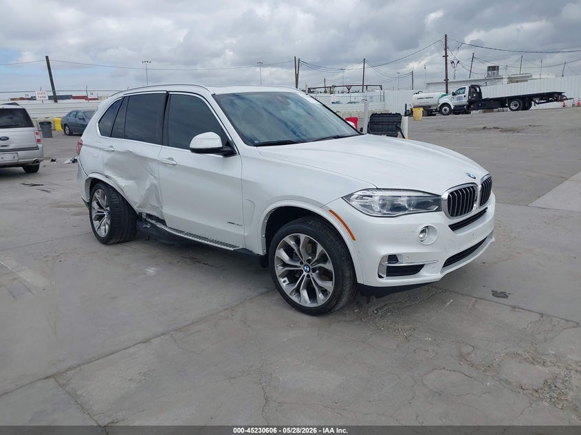 2018 BMW X5 VIN 5UXKR0C55J0X99070 IAAI salvage auction — RIGHT SIDE, Salvage Title, sold $6,900 on 2026-07-20 (photo 1)