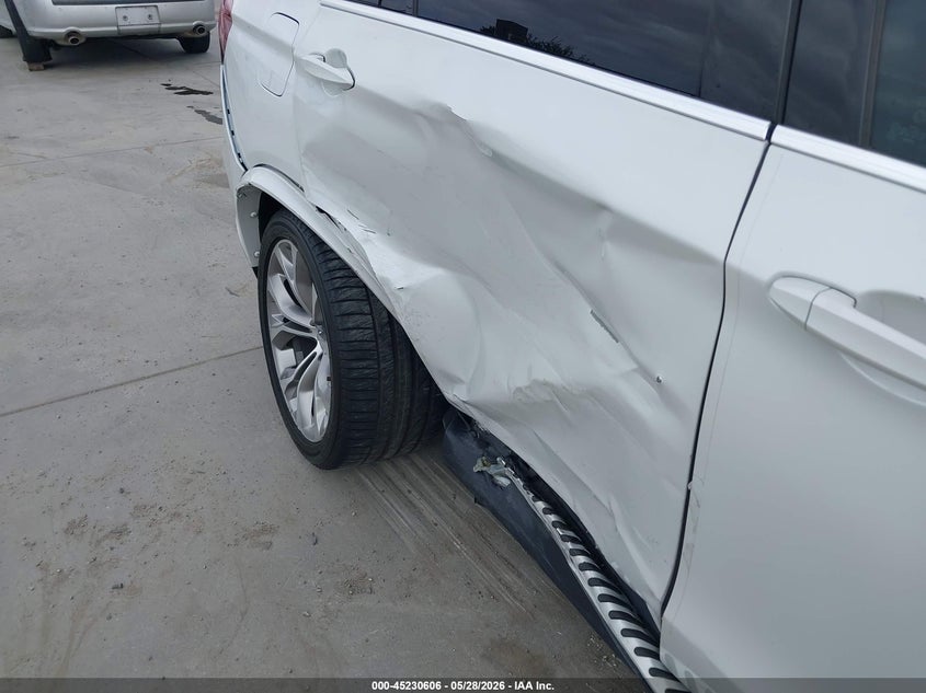 2018 BMW X5 VIN 5UXKR0C55J0X99070 IAAI salvage auction — RIGHT SIDE, Salvage Title, sold $6,900 on 2026-07-20 (photo 6)
