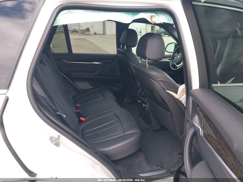 2018 BMW X5 VIN 5UXKR0C55J0X99070 IAAI salvage auction — RIGHT SIDE, Salvage Title, sold $6,900 on 2026-07-20 (photo 8)