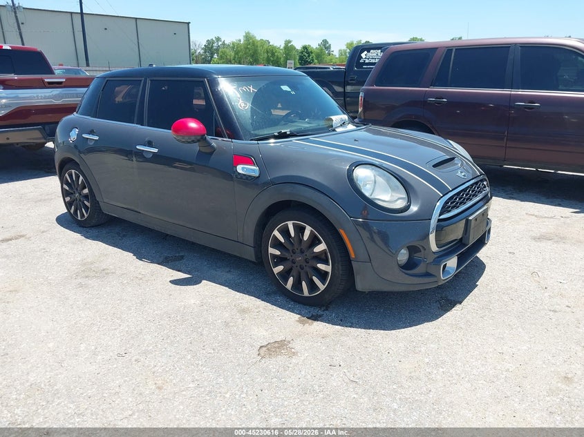 2015 Mini Hardtop VIN WMWXU3C52FT891893 IAAI salvage auction — NORMAL WEAR, Original (Texas), sold $975 on 2026-07-15 (photo 1)