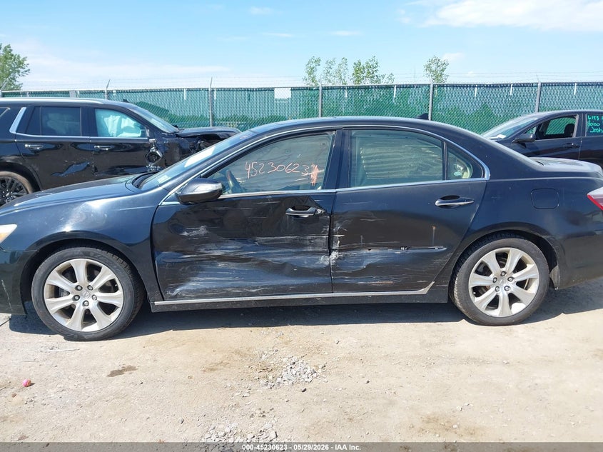 2010 Acura Rl VIN JH4KB2F60AC001111 IAAI salvage auction — SIDE, Salvage (Idaho), sold $400 on 2026-07-28 (photo 6)