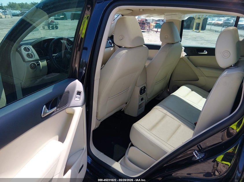 2014 Volkswagen Tiguan VIN WVGBV3AX7EW549282 IAAI salvage auction — SIDE, Clear (Virginia), sold $1,350 on 2026-07-24 (photo 8)