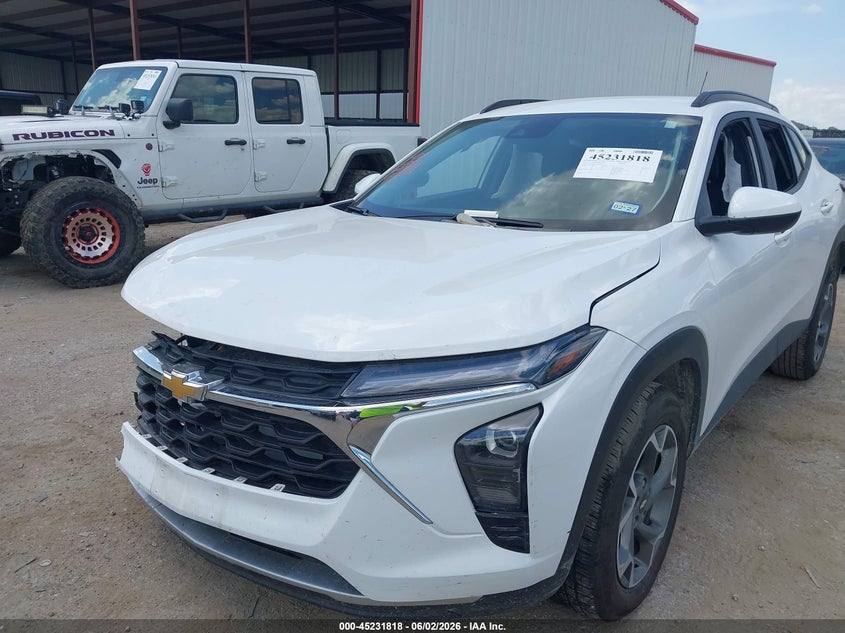 2025 Chevrolet Trax VIN KL77LHEP7SC207073 IAAI salvage auction — FRONT END, Salvage (Texas), sold $3,000 on 2026-07-28 (photo 2)