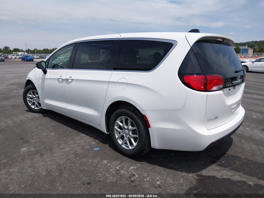 2025 Chrysler Voyager VIN 2C4RC1CG1SR594250 IAAI salvage auction — LEFT FRONT, Salvage Title, sold $8,450 on 2026-07-07 (photo 3)